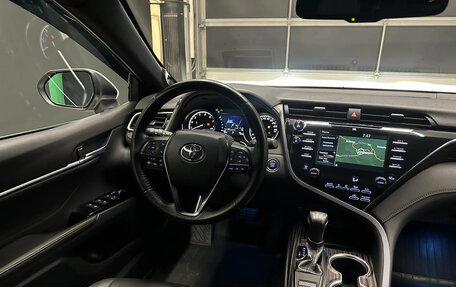 Toyota Camry, 2020 год, 3 950 000 рублей, 18 фотография