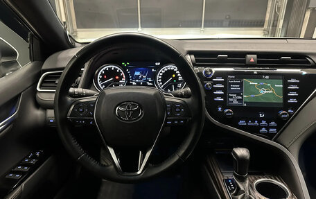 Toyota Camry, 2020 год, 3 950 000 рублей, 19 фотография