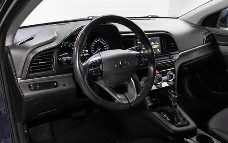 Hyundai Elantra VI рестайлинг, 2019 год, 1 600 000 рублей, 10 фотография
