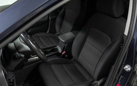 Hyundai Elantra VI рестайлинг, 2019 год, 1 600 000 рублей, 14 фотография