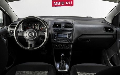 Volkswagen Polo VI (EU Market), 2015 год, 990 000 рублей, 17 фотография