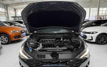 Hyundai Elantra, 2023 год, 1 354 240 рублей, 8 фотография