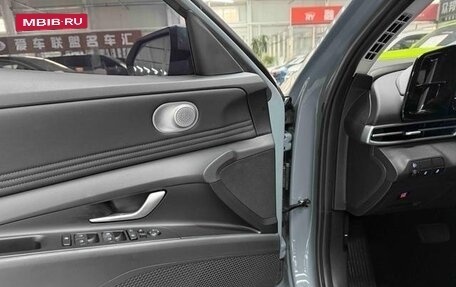 Hyundai Elantra, 2023 год, 1 354 240 рублей, 10 фотография