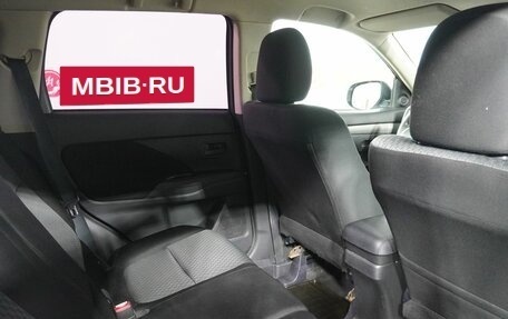 Mitsubishi Outlander III рестайлинг 3, 2013 год, 1 297 000 рублей, 11 фотография