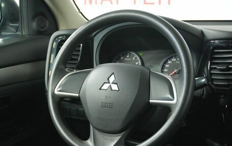 Mitsubishi Outlander III рестайлинг 3, 2013 год, 1 297 000 рублей, 16 фотография