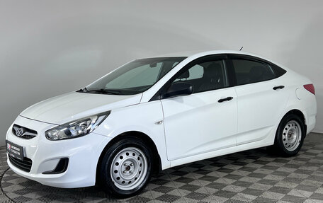Hyundai Solaris II рестайлинг, 2013 год, 670 000 рублей, 1 фотография