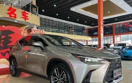 Lexus NX I, 2017 год, 2 100 000 рублей, 3 фотография