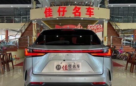 Lexus NX I, 2017 год, 2 100 000 рублей, 5 фотография