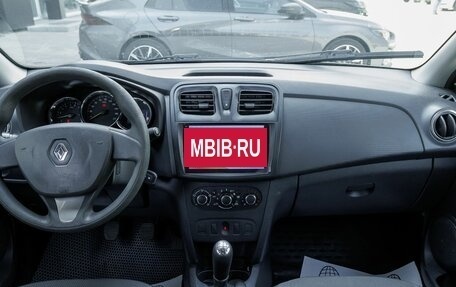 Renault Logan II, 2016 год, 640 000 рублей, 10 фотография