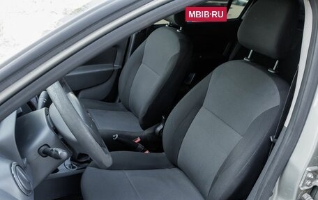 Renault Logan II, 2016 год, 640 000 рублей, 14 фотография