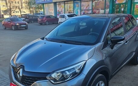 Renault Kaptur I рестайлинг, 2017 год, 1 450 000 рублей, 3 фотография