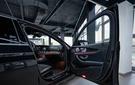 Mercedes-Benz E-Класс, 2021 год, 5 190 000 рублей, 21 фотография