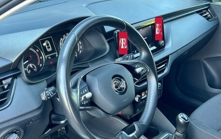 Skoda Rapid II, 2022 год, 1 675 000 рублей, 10 фотография