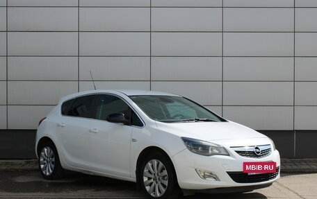 Opel Astra J, 2010 год, 735 000 рублей, 3 фотография