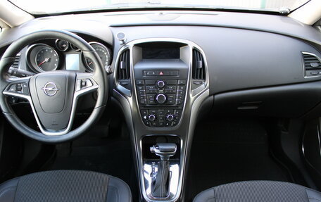 Opel Astra J, 2010 год, 735 000 рублей, 9 фотография