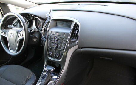 Opel Astra J, 2010 год, 735 000 рублей, 11 фотография