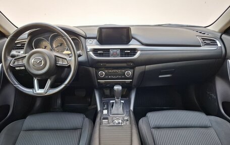 Mazda 6, 2017 год, 1 990 000 рублей, 12 фотография
