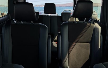 Toyota Noah III, 2021 год, 2 300 000 рублей, 19 фотография