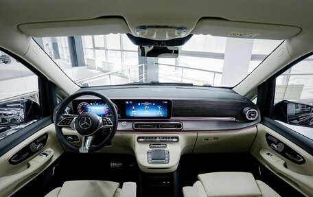 Mercedes-Benz V-Класс, 2025 год, 13 740 000 рублей, 24 фотография