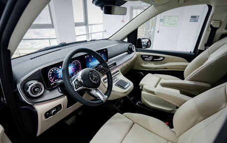 Mercedes-Benz V-Класс, 2025 год, 13 740 000 рублей, 23 фотография