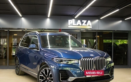 BMW X7, 2021 год, 7 959 000 рублей, 2 фотография