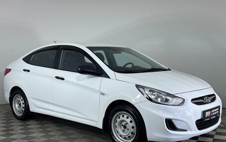 Hyundai Solaris II рестайлинг, 2013 год, 670 000 рублей, 3 фотография