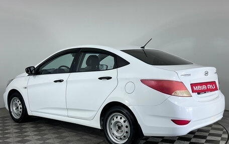 Hyundai Solaris II рестайлинг, 2013 год, 670 000 рублей, 4 фотография