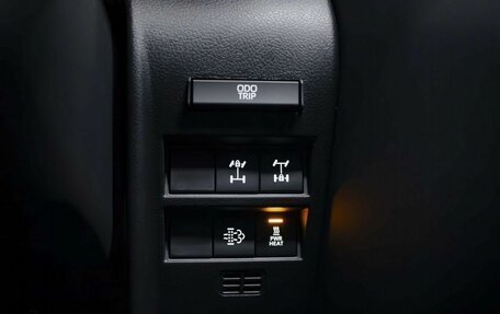 Toyota Land Cruiser, 2025 год, 13 990 000 рублей, 18 фотография