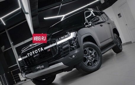 Toyota Land Cruiser, 2025 год, 13 990 000 рублей, 9 фотография