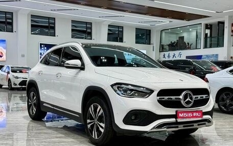 Mercedes-Benz GLA, 2022 год, 2 135 000 рублей, 1 фотография