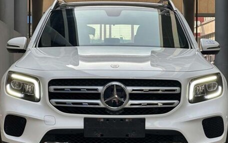 Mercedes-Benz GLB, 2022 год, 2 350 000 рублей, 1 фотография