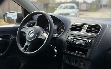 Volkswagen Polo VI (EU Market), 2013 год, 745 000 рублей, 9 фотография