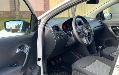 Volkswagen Polo VI (EU Market), 2013 год, 745 000 рублей, 11 фотография