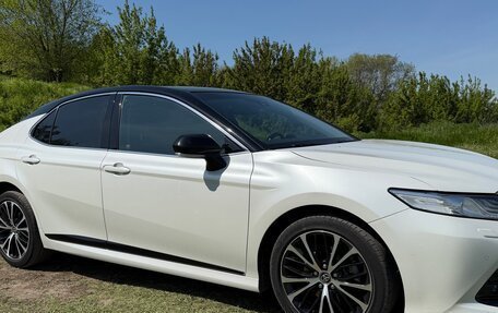 Toyota Camry, 2020 год, 3 300 000 рублей, 3 фотография