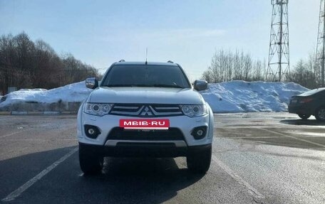 Mitsubishi Pajero Sport II рестайлинг, 2013 год, 2 300 000 рублей, 4 фотография