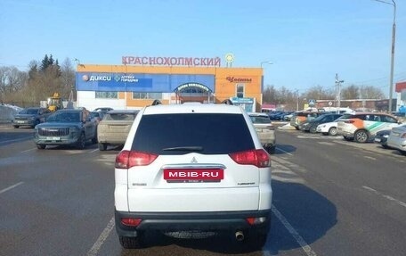 Mitsubishi Pajero Sport II рестайлинг, 2013 год, 2 300 000 рублей, 10 фотография