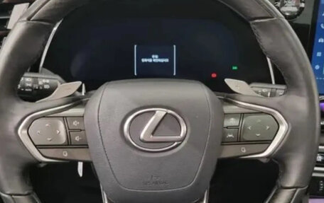Lexus RX IV рестайлинг, 2025 год, 9 000 000 рублей, 5 фотография
