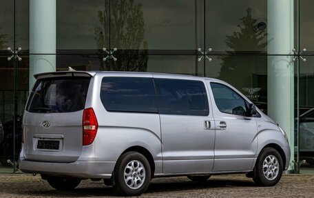 Hyundai Grand Starex Grand Starex I рестайлинг 2, 2010 год, 1 695 000 рублей, 6 фотография