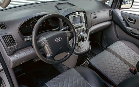 Hyundai Grand Starex Grand Starex I рестайлинг 2, 2010 год, 1 695 000 рублей, 13 фотография