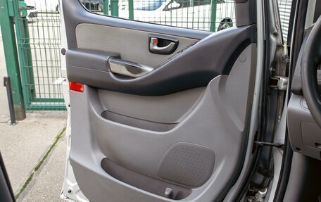 Hyundai Grand Starex Grand Starex I рестайлинг 2, 2010 год, 1 695 000 рублей, 12 фотография