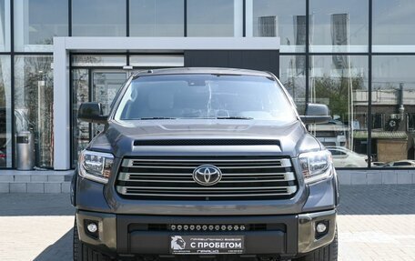 Toyota Tundra II, 2018 год, 6 999 999 рублей, 2 фотография