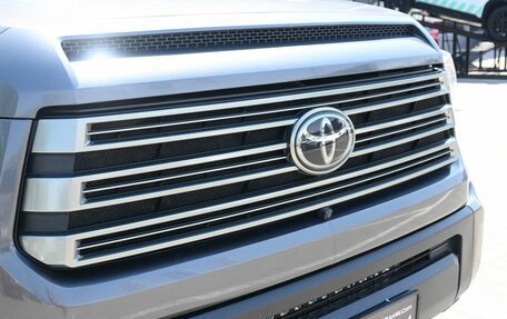 Toyota Tundra II, 2018 год, 6 999 999 рублей, 8 фотография