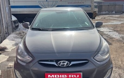 Hyundai Solaris II рестайлинг, 2012 год, 725 000 рублей, 1 фотография
