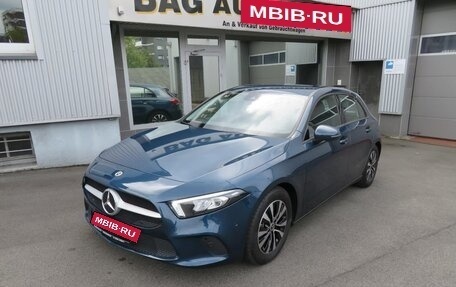 Mercedes-Benz A-Класс, 2022 год, 3 403 000 рублей, 1 фотография