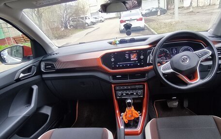 Volkswagen T-Cross I, 2020 год, 2 100 000 рублей, 9 фотография