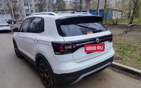Volkswagen T-Cross I, 2020 год, 2 100 000 рублей, 2 фотография