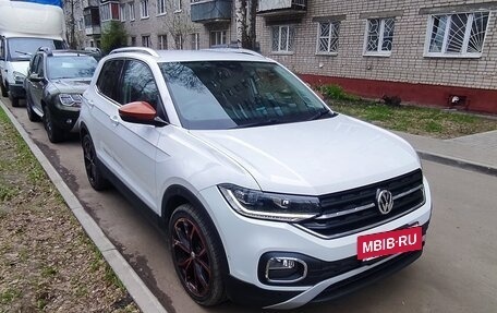 Volkswagen T-Cross I, 2020 год, 2 100 000 рублей, 4 фотография