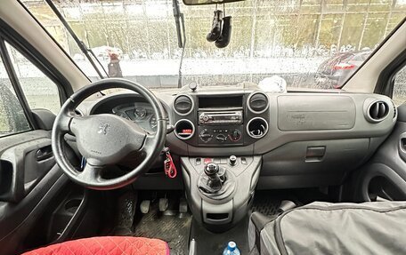 Peugeot Partner II рестайлинг 2, 2010 год, 420 000 рублей, 8 фотография