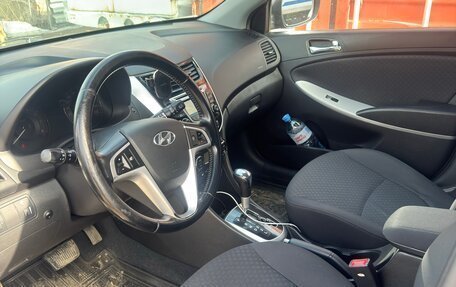 Hyundai Solaris II рестайлинг, 2012 год, 725 000 рублей, 10 фотография
