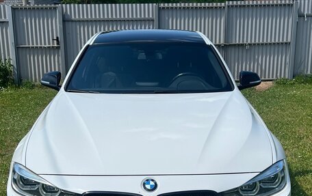 BMW 3 серия, 2018 год, 2 850 000 рублей, 2 фотография